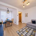 Bacci 2-bedroom By Litto Apartmán *