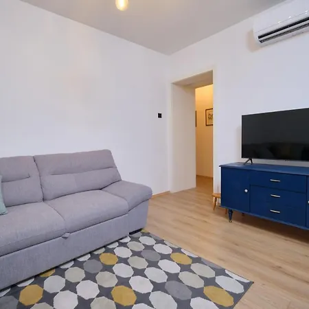 Bacci 2-bedroom By Litto * سبليت