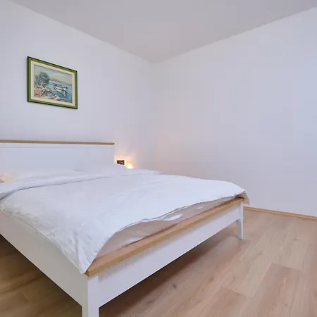 Apartman Bacci 2-bedroom By Litto *
