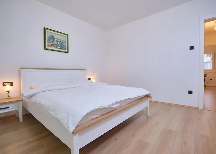 Apartman Bacci 2-bedroom By Litto *